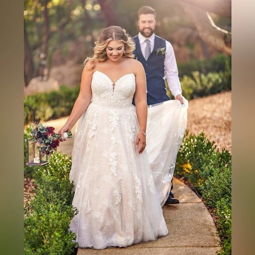 Essence of Australia Boho Strapless Plus Size A-Line Wedding Dress With Lace